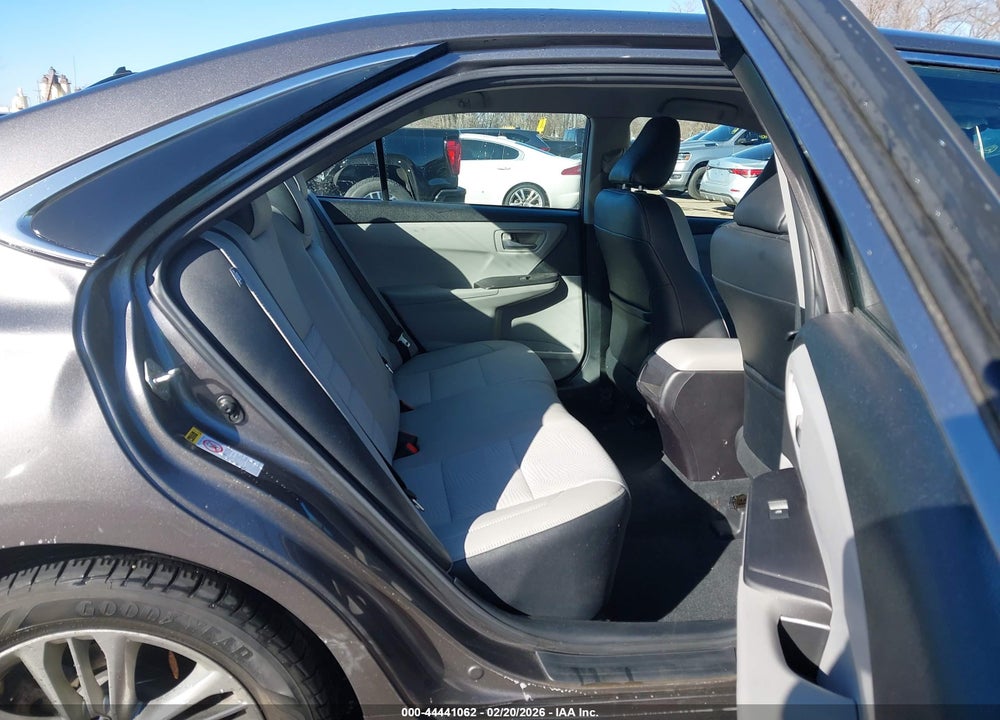 2016 TOYOTA CAMRY SE VIN: 4T1BF1FK3GU141052
