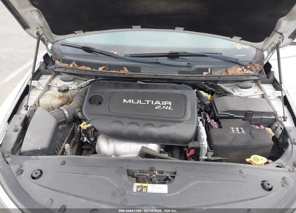 2015 CHRYSLER 200 LIMITED VIN: 1C3CCCABXFN661041