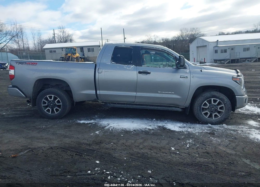 2019 TOYOTA TUNDRA SR5 5.7L V8 VIN: 5TFUY5F12KX851962