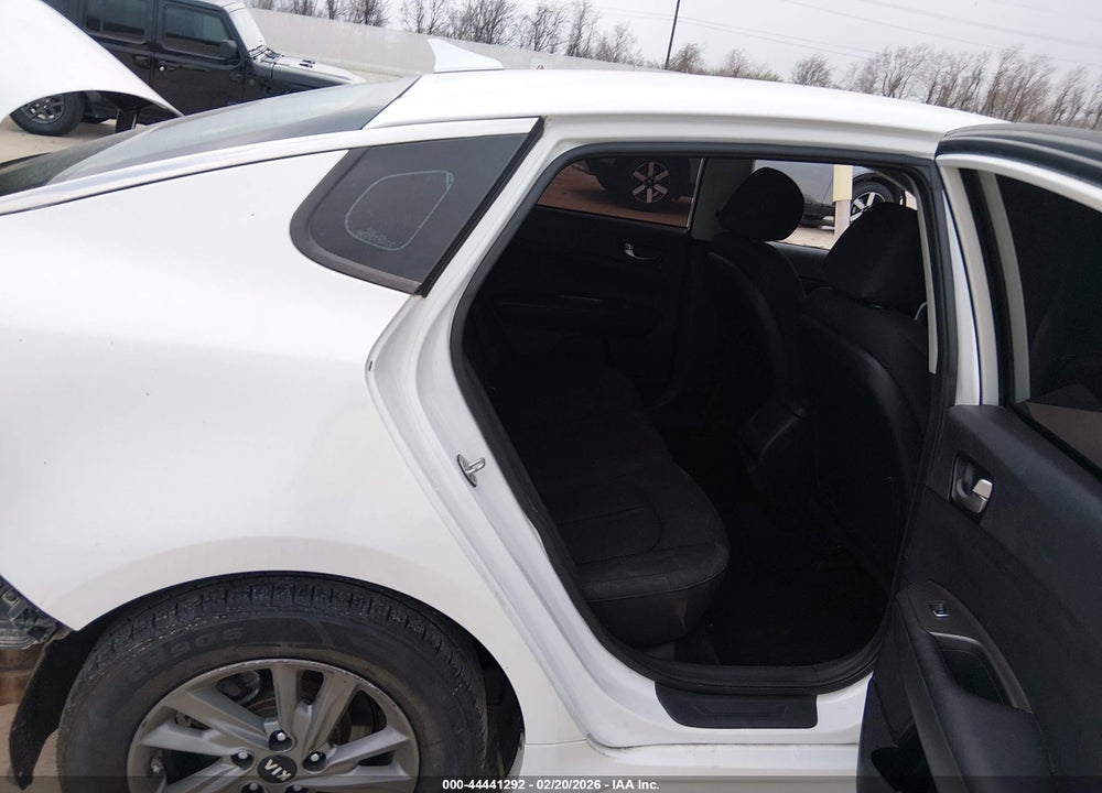 2020 KIA OPTIMA LX VIN: 5XXGT4L30LG411551