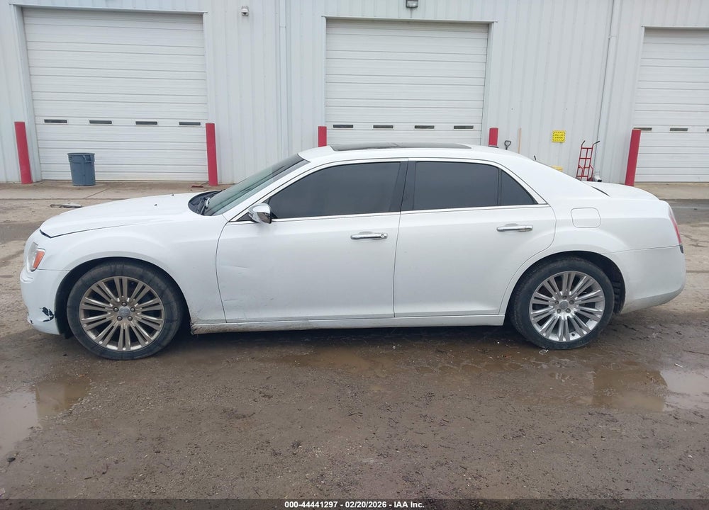2013 CHRYSLER 300C VIN: 2C3CCAEG3DH618399