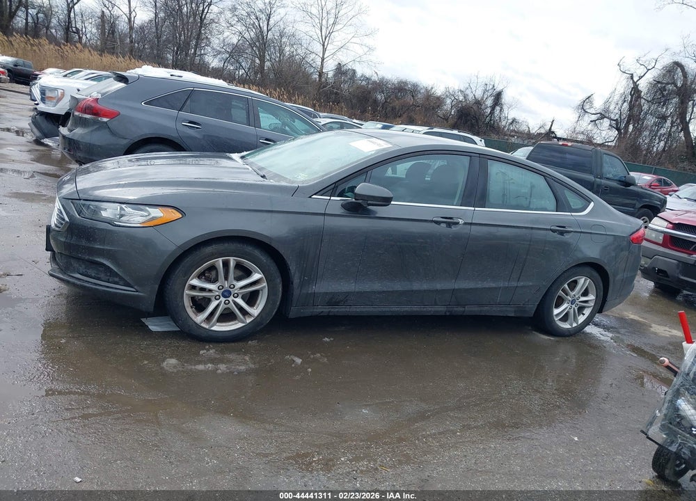2018 FORD FUSION SE VIN: 3FA6P0HD8JR238599