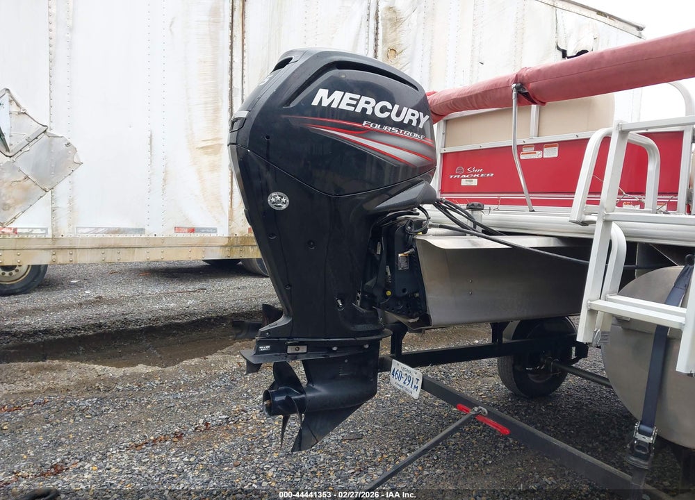 2017 SUNTRACKER BOAT AND TRAILER VIN: 00000BUJ16097C717