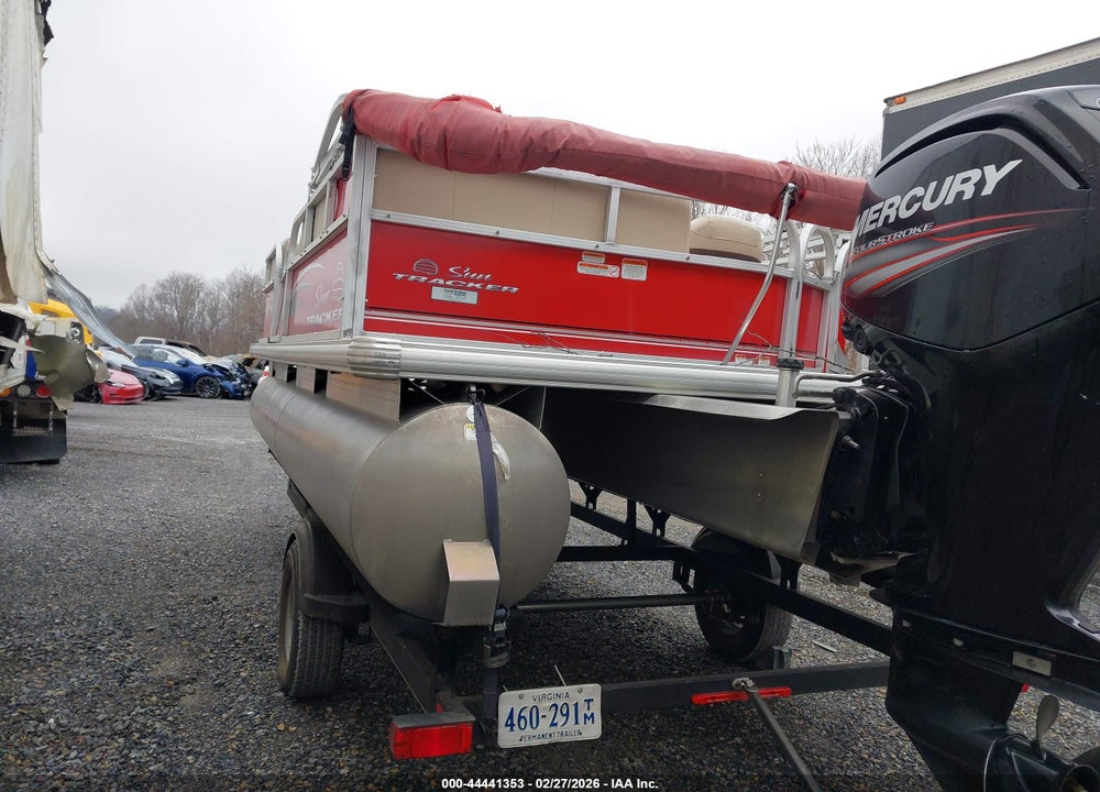 2017 SUNTRACKER BOAT AND TRAILER VIN: 00000BUJ16097C717