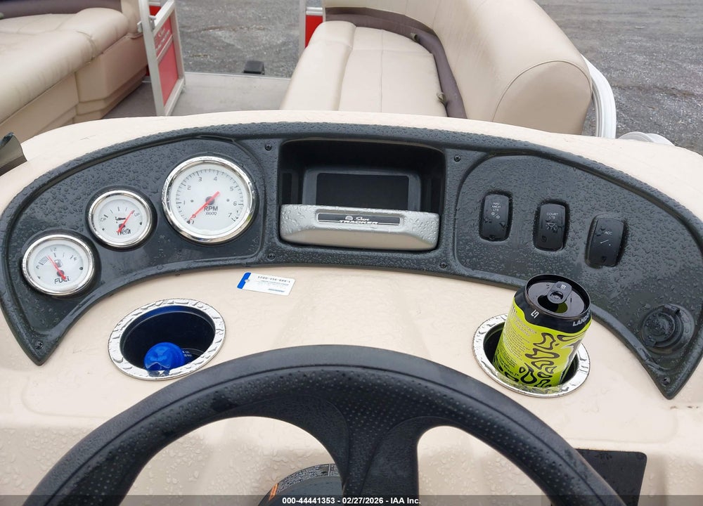 2017 SUNTRACKER BOAT AND TRAILER VIN: 00000BUJ16097C717