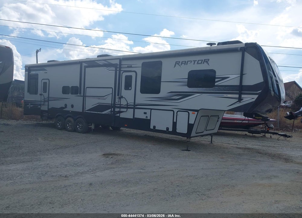 2018 KEYSTONE RV CT VIN: 4YDF42133JR800627