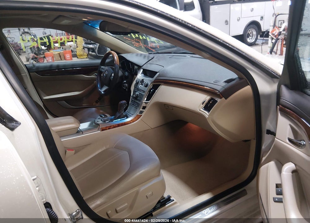 2010 CADILLAC CTS LUXURY VIN: 1G6DG5EG9A0150077
