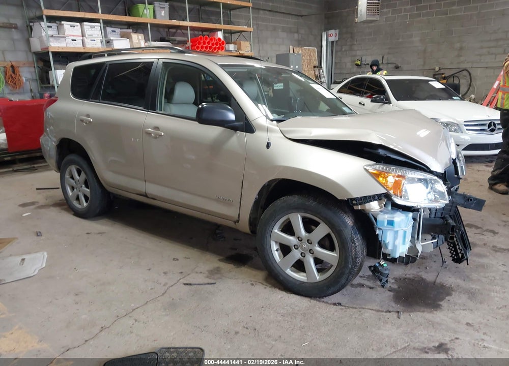 2007 TOYOTA RAV4 LIMITED VIN: JTMBD31V076027537