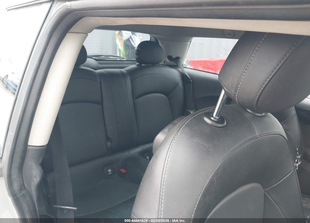 2016 MINI HARDTOP COOPER VIN: WMWXP5C5XG3B76156