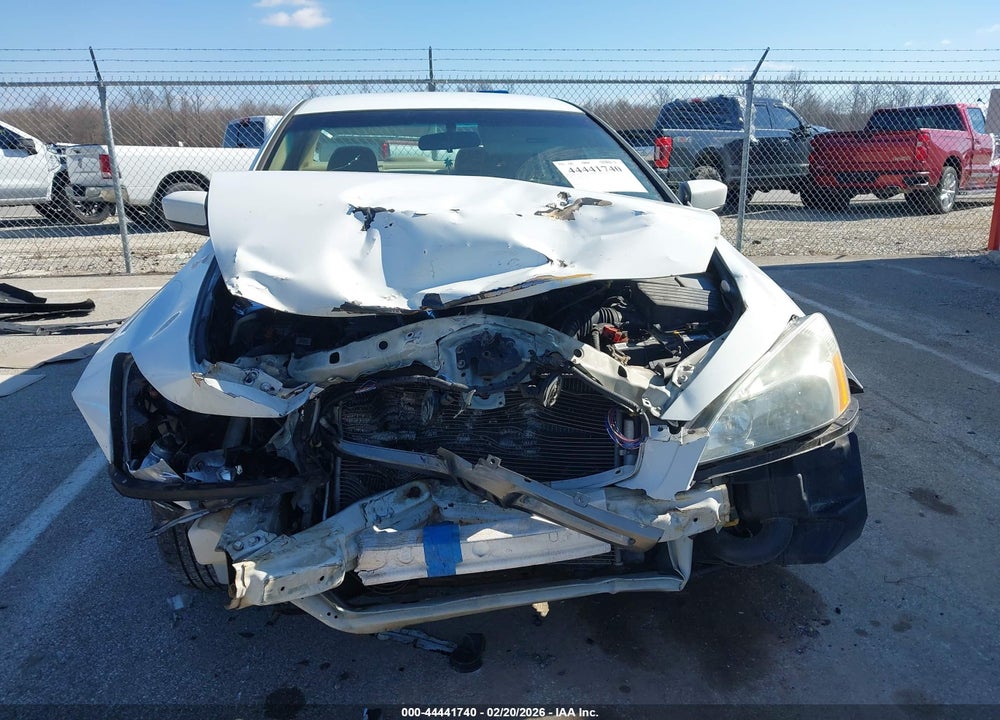 2005 HONDA ACCORD 2.4 LX VIN: 1HGCM564X5L001916