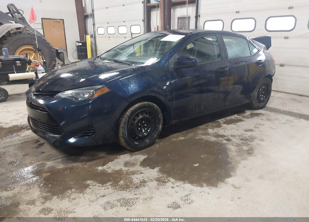2018 TOYOTA COROLLA LE VIN: 2T1BURHE5JC052569