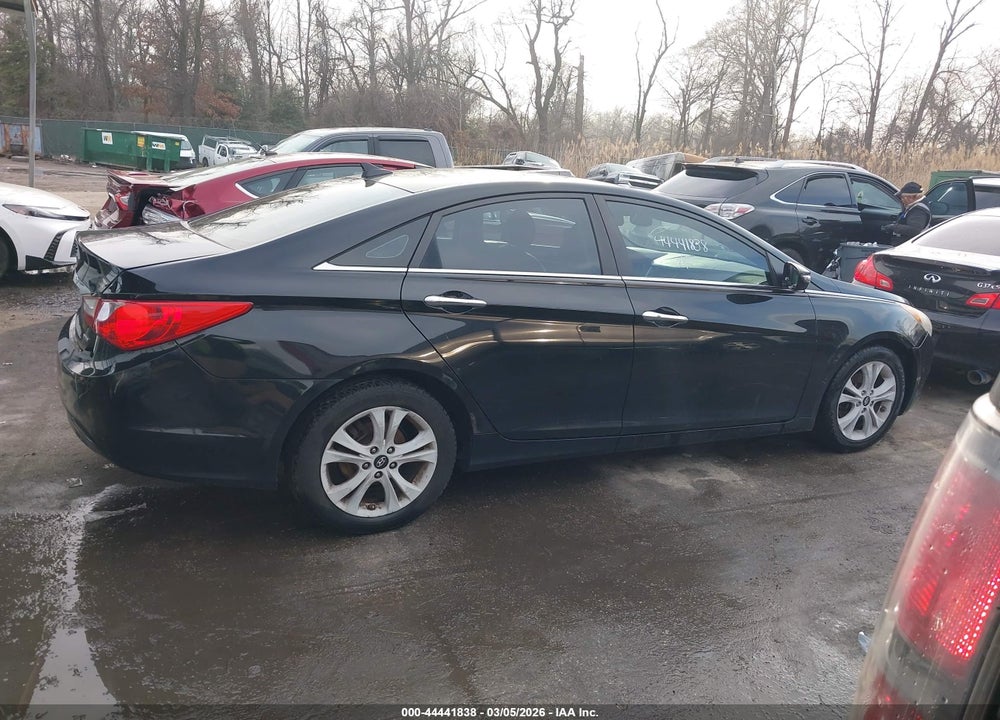 2011 HYUNDAI SONATA LTD VIN: 5NPEC4AC2BH008894