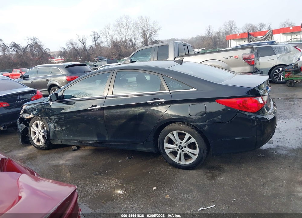 2011 HYUNDAI SONATA LTD VIN: 5NPEC4AC2BH008894