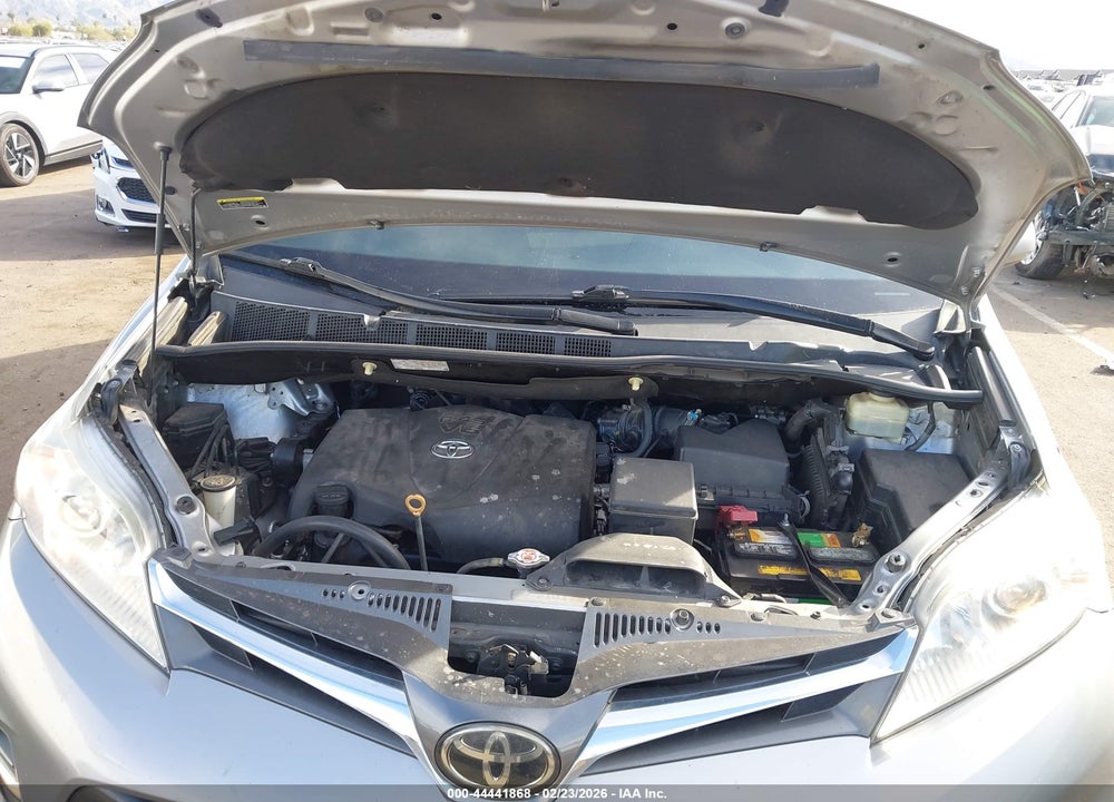 2018 TOYOTA SIENNA XLE 8 PASSENGER VIN: 5TDYZ3DC6JS918770