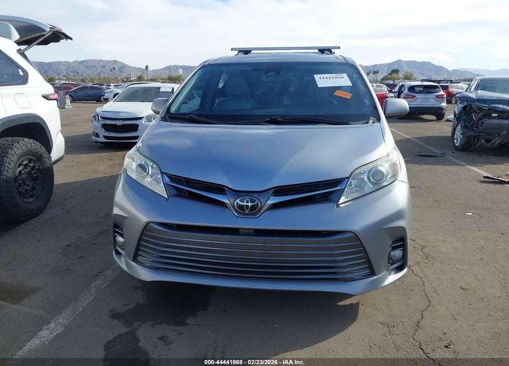 2018 TOYOTA SIENNA XLE 8 PASSENGER VIN: 5TDYZ3DC6JS918770