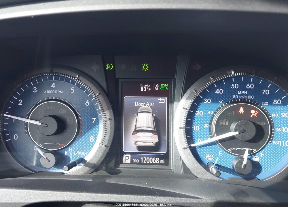 2018 TOYOTA SIENNA XLE 8 PASSENGER VIN: 5TDYZ3DC6JS918770