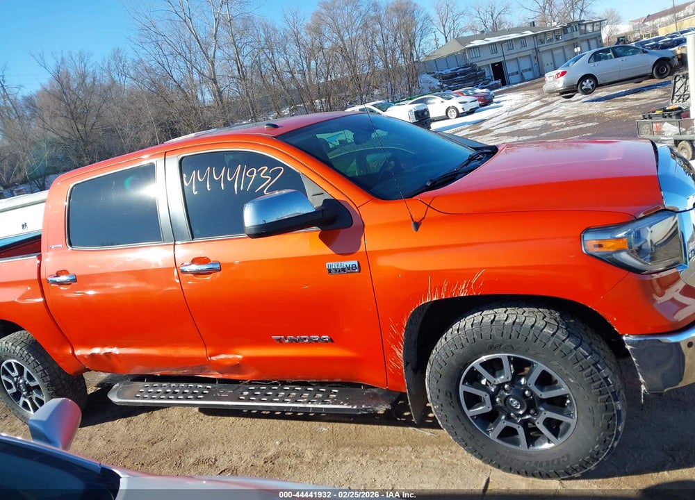 2018 TOYOTA TUNDRA LIMITED 5.7L V8 VIN: 5TFHY5F19JX684080