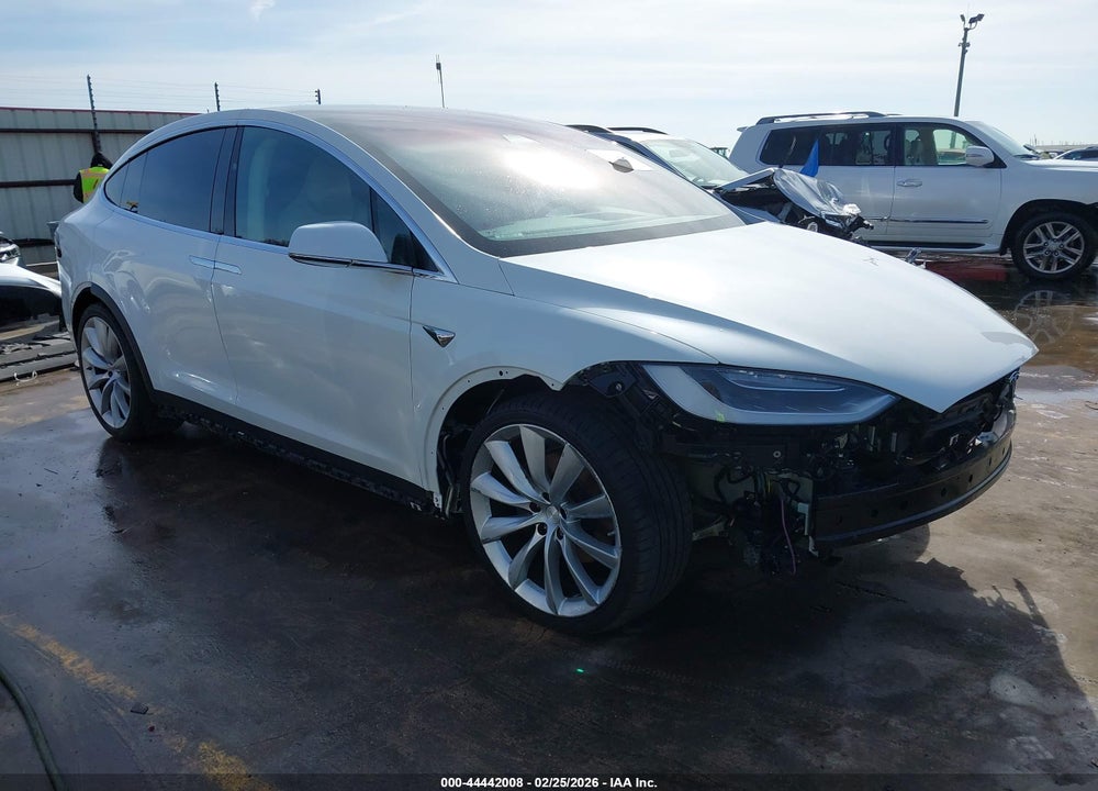 2017 TESLA MODEL X 100D/75D/90D VIN: 5YJXCBE22HF043618