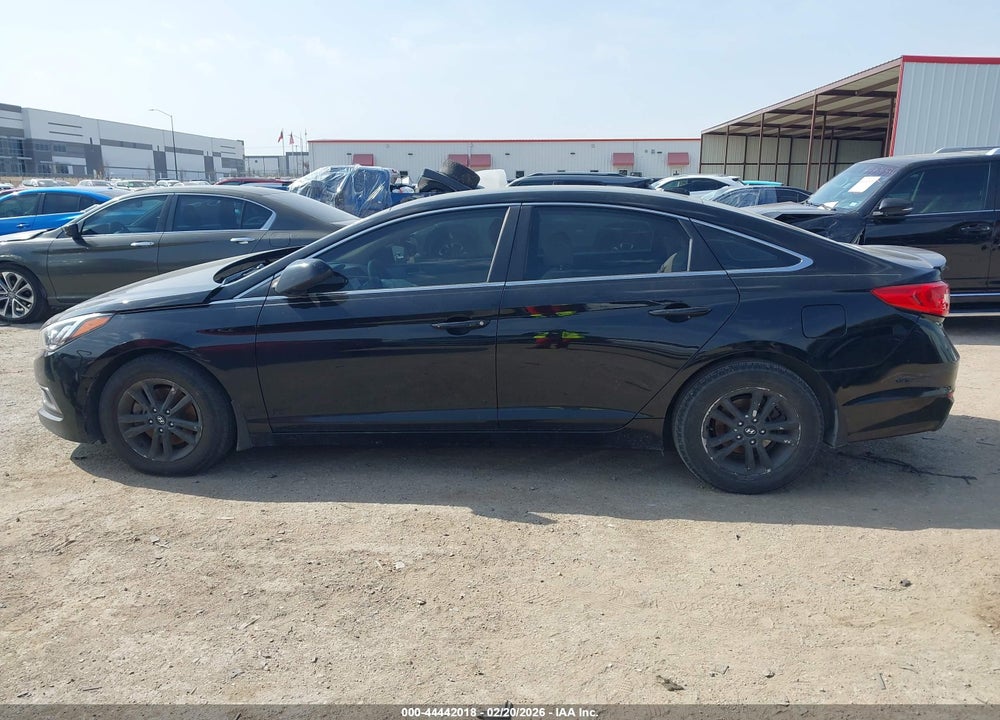 2016 HYUNDAI SONATA SE VIN: 5NPE24AF9GH289497