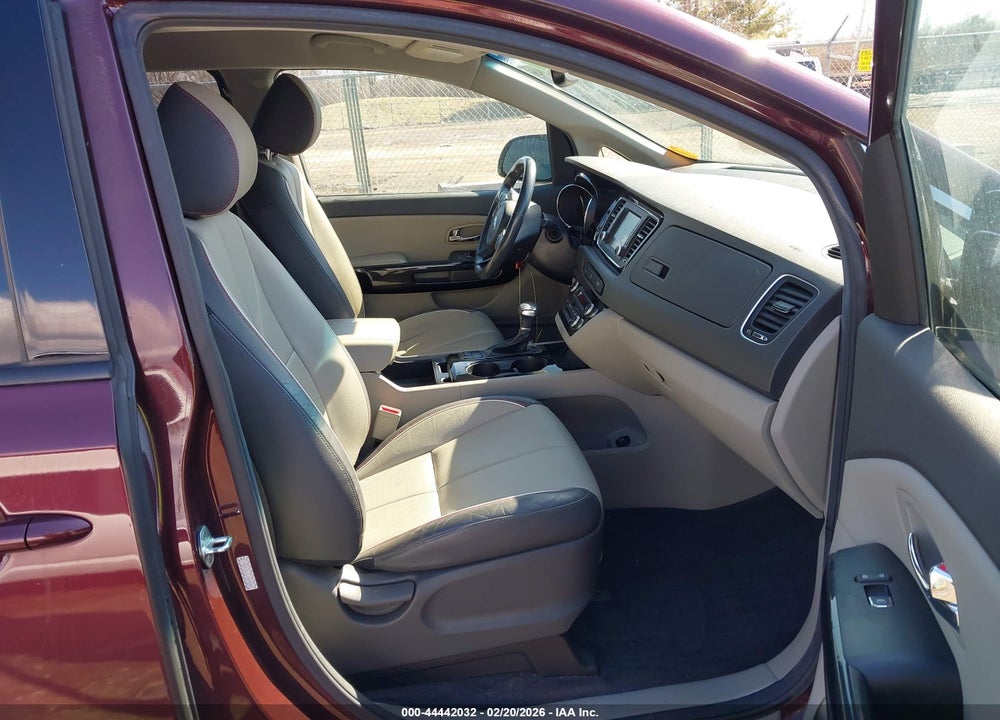 2018 KIA SEDONA EX VIN: KNDMC5C11J6400884