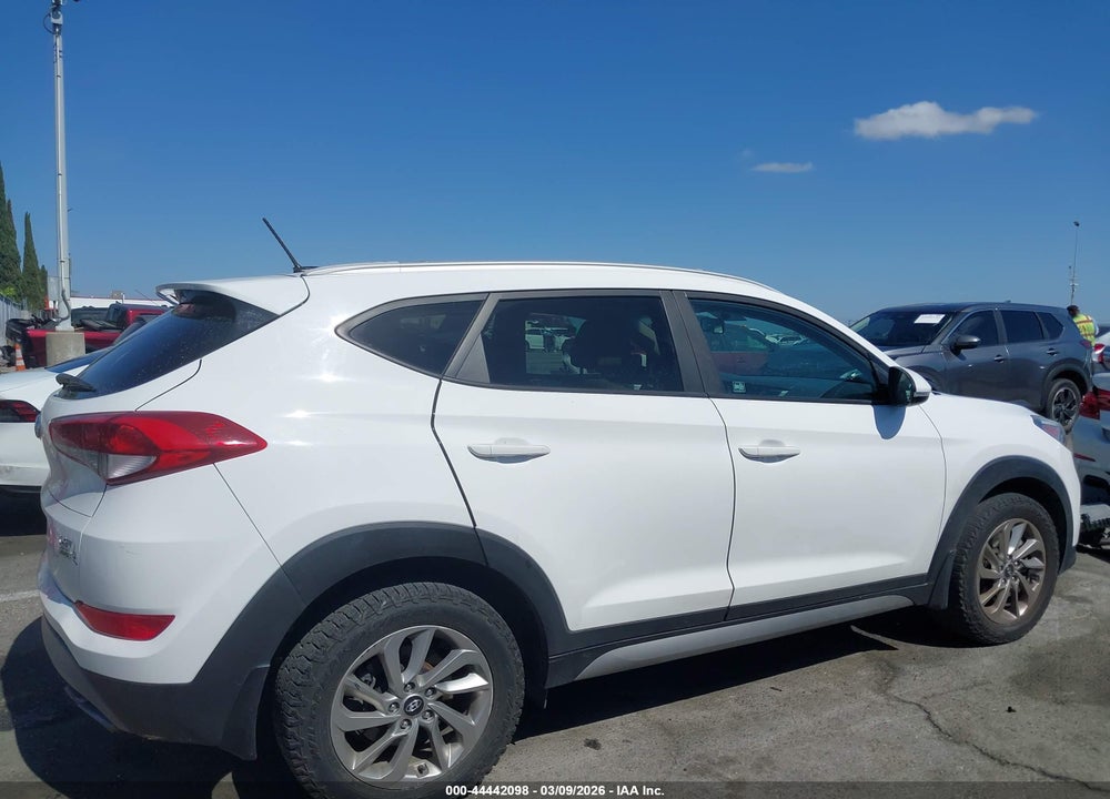 2017 HYUNDAI TUCSON ECO VIN: KM8J3CA25HU339088