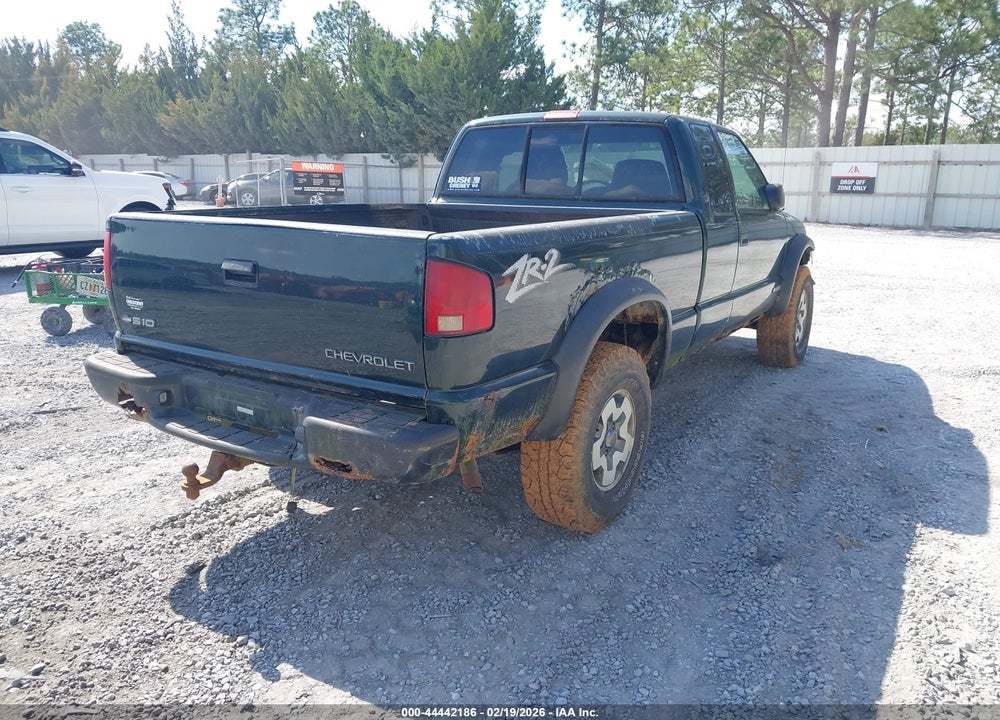 2002 CHEVROLET S-10 LS VIN: 1GCCT19W928170735