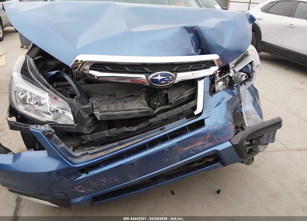 2018 SUBARU FORESTER 2.5I PREMIUM VIN: JF2SJAEC7JH611811