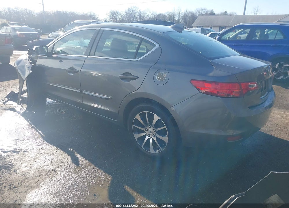 2013 ACURA ILX 2.0L VIN: 19VDE1F72DE009673