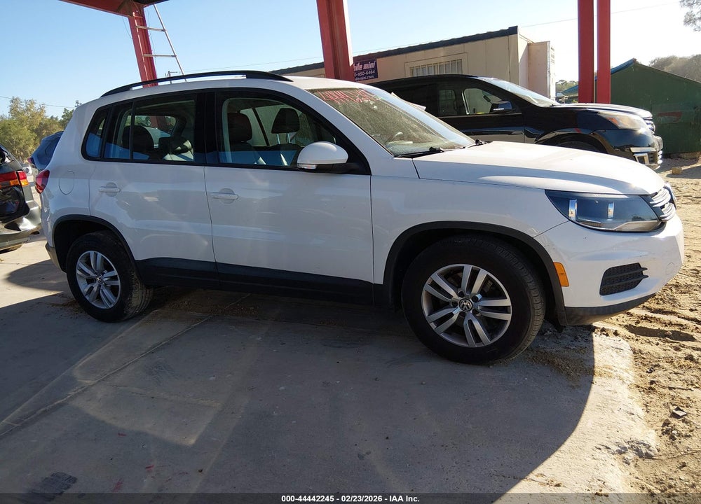 2017 VOLKSWAGEN TIGUAN 2.0T/2.0T S VIN: WVGAV7AX0HK019623