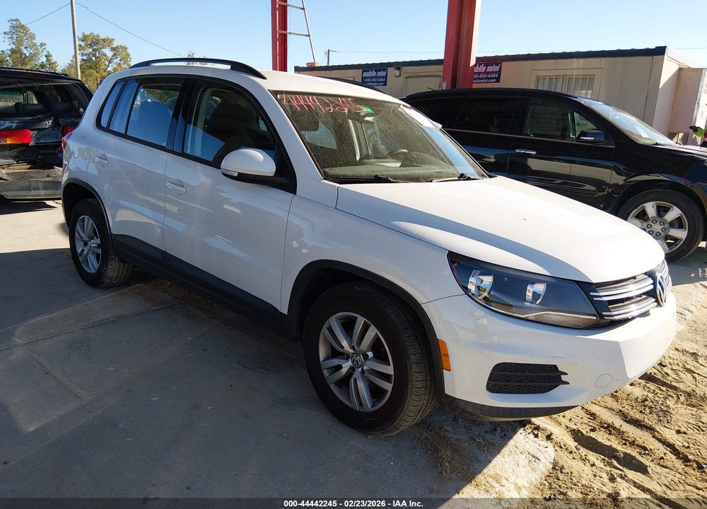 2017 VOLKSWAGEN TIGUAN 2.0T/2.0T S VIN: WVGAV7AX0HK019623