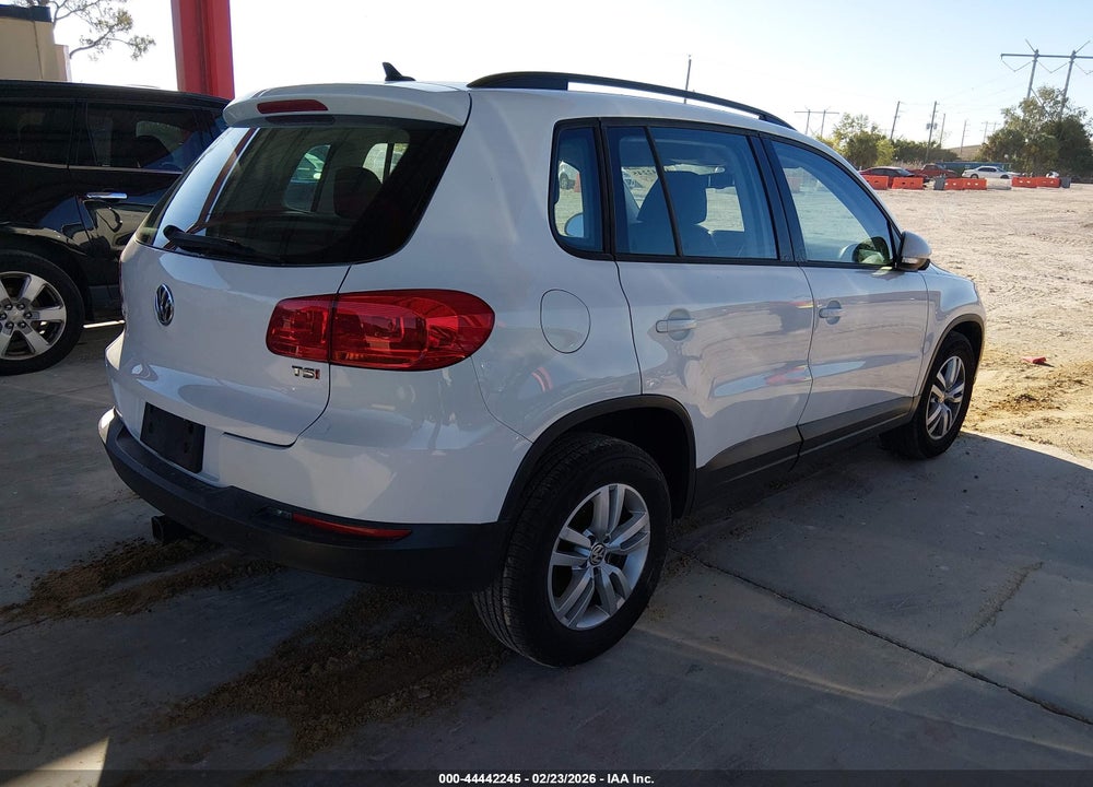 2017 VOLKSWAGEN TIGUAN 2.0T/2.0T S VIN: WVGAV7AX0HK019623