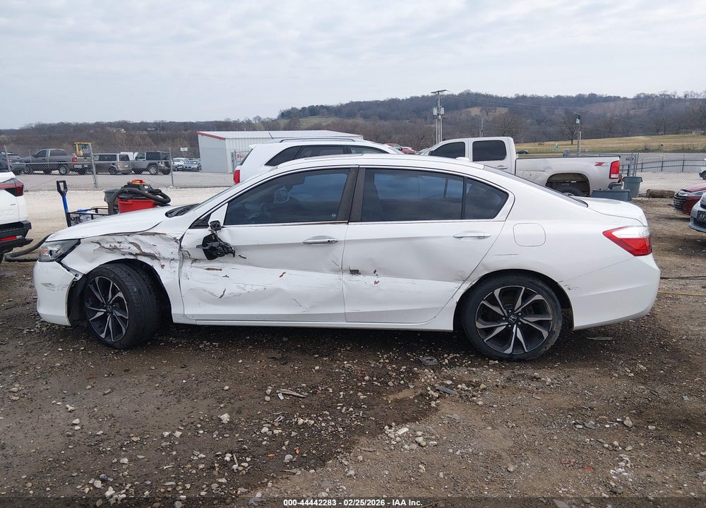 2015 HONDA ACCORD EX-L VIN: 1HGCR2F89FA028329