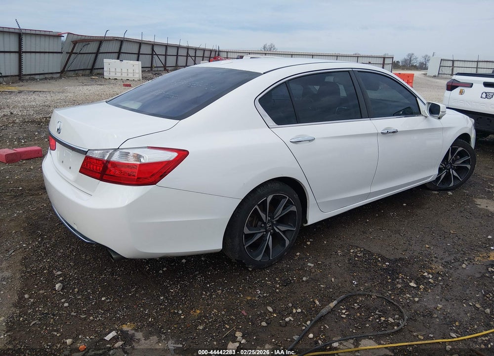 2015 HONDA ACCORD EX-L VIN: 1HGCR2F89FA028329