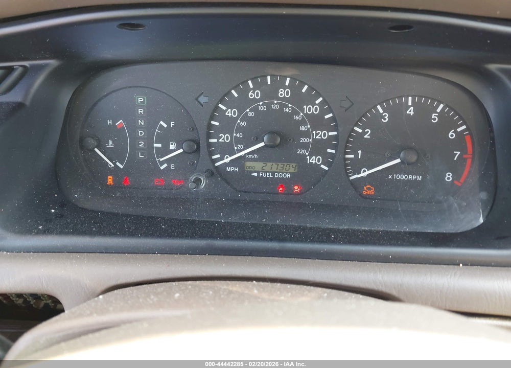 2000 TOYOTA CAMRY LE VIN: 4T1BG22K4YU737877