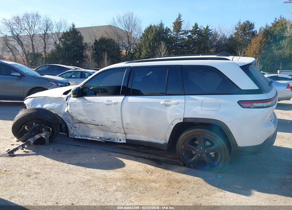 2024 JEEP GRAND CHEROKEE ALTITUDE 4X4 VIN: 1C4RJHAG1RC679786