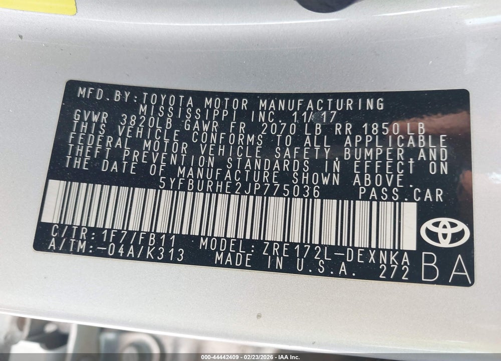 2018 TOYOTA COROLLA LE VIN: 5YFBURHE2JP775036