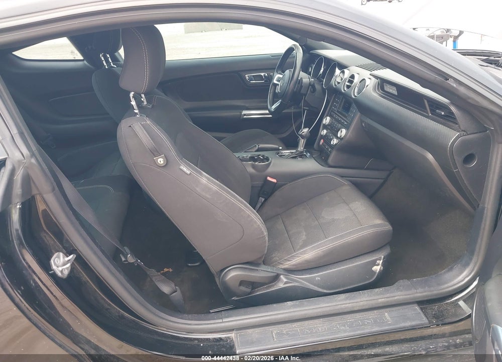 2016 FORD MUSTANG V6 VIN: 1FA6P8AM8G5278864