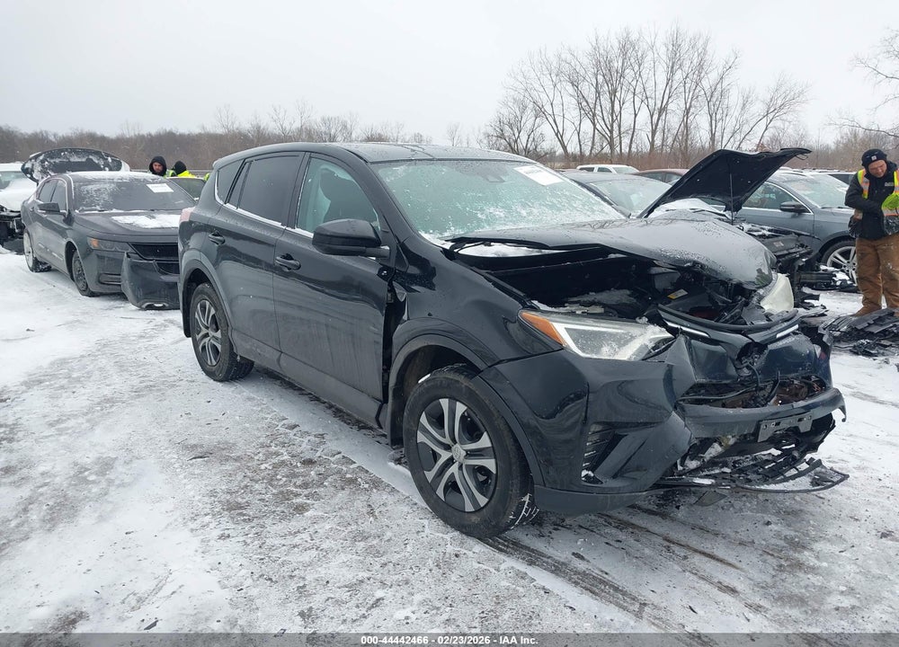 2018 TOYOTA RAV4 LE VIN: 2T3BFREV3JW701306