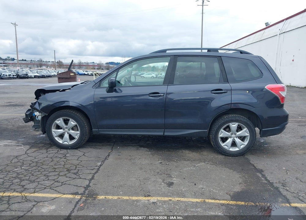 2016 SUBARU FORESTER 2.5I PREMIUM VIN: JF2SJADC7GH552897