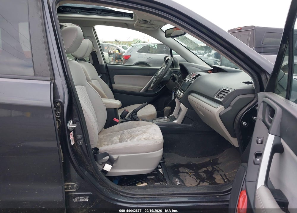 2016 SUBARU FORESTER 2.5I PREMIUM VIN: JF2SJADC7GH552897