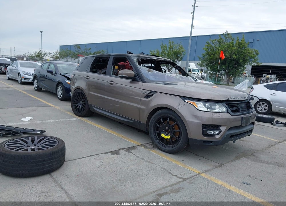 2016 LAND ROVER RANGE ROVER SPORT 3.0L V6 SUPERCHARGED SE VIN: SALWG2VF8GA648648
