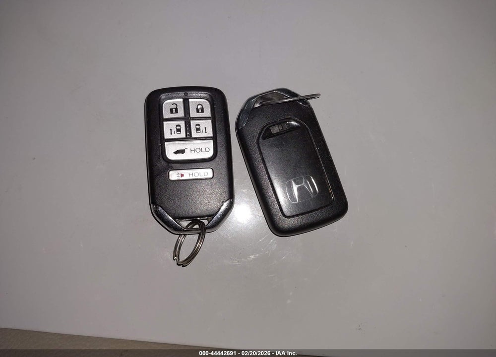 2016 HONDA ODYSSEY EX-L VIN: 5FNRL5H64GB034068