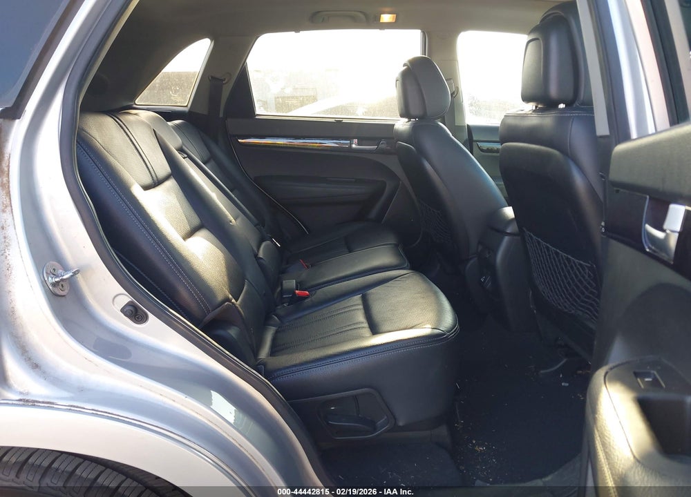 2014 KIA SORENTO SX VIN: 5XYKW4A75EG448441