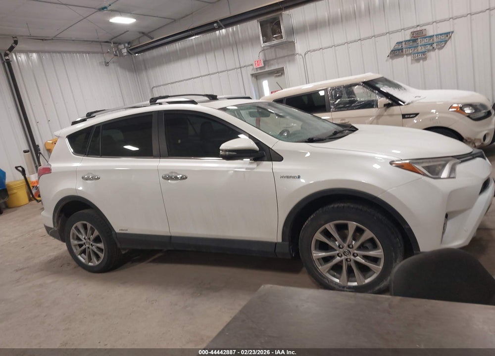 2018 TOYOTA RAV4 HYBRID LIMITED VIN: JTMDJREV8JD208922