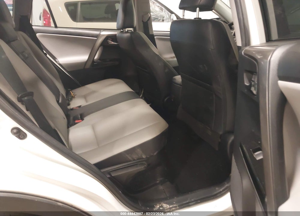 2018 TOYOTA RAV4 HYBRID LIMITED VIN: JTMDJREV8JD208922