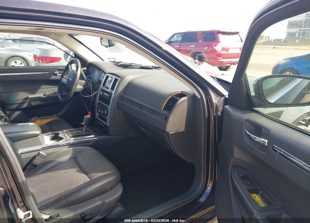 2009 CHRYSLER 300 TOURING VIN: 2C3LA53V09H538306