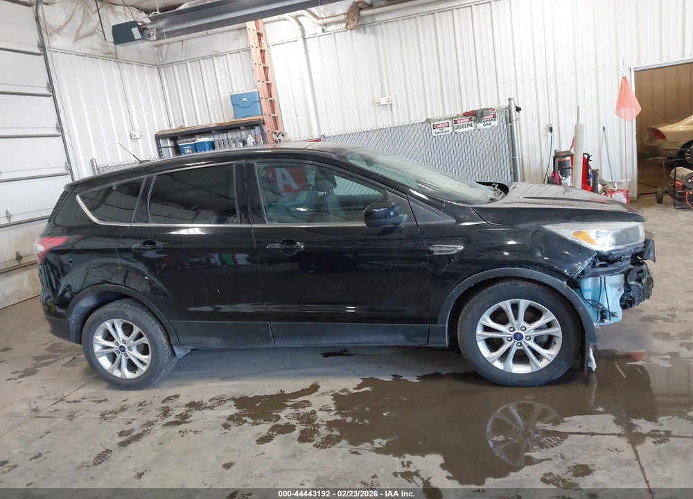 2017 FORD ESCAPE SE VIN: 1FMCU0GD8HUB29260