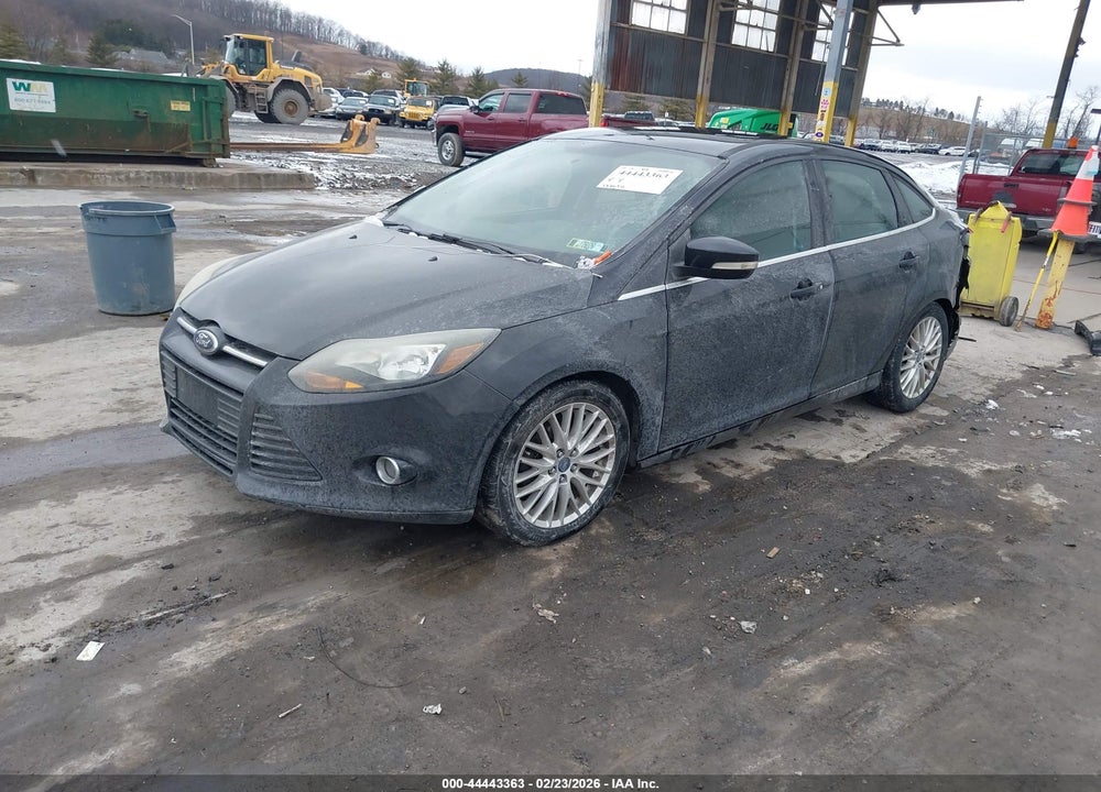 2014 FORD FOCUS TITANIUM VIN: 1FADP3J21EL141573