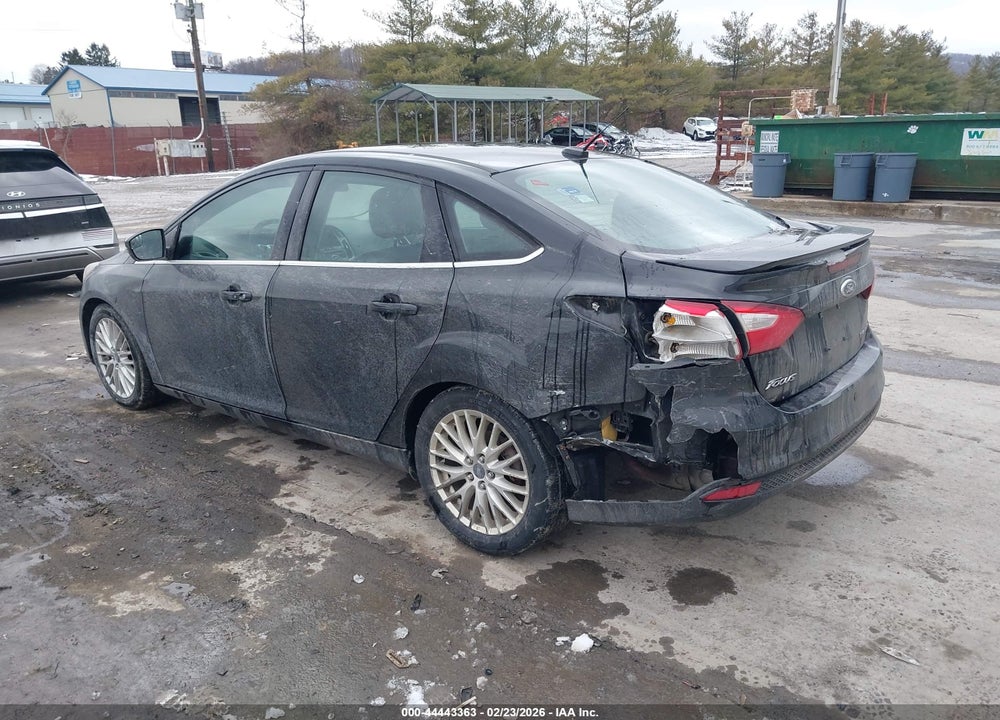 2014 FORD FOCUS TITANIUM VIN: 1FADP3J21EL141573