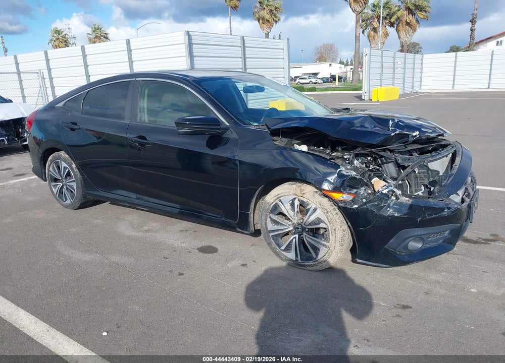 2018 HONDA CIVIC EX-T VIN: JHMFC1F35JX001242